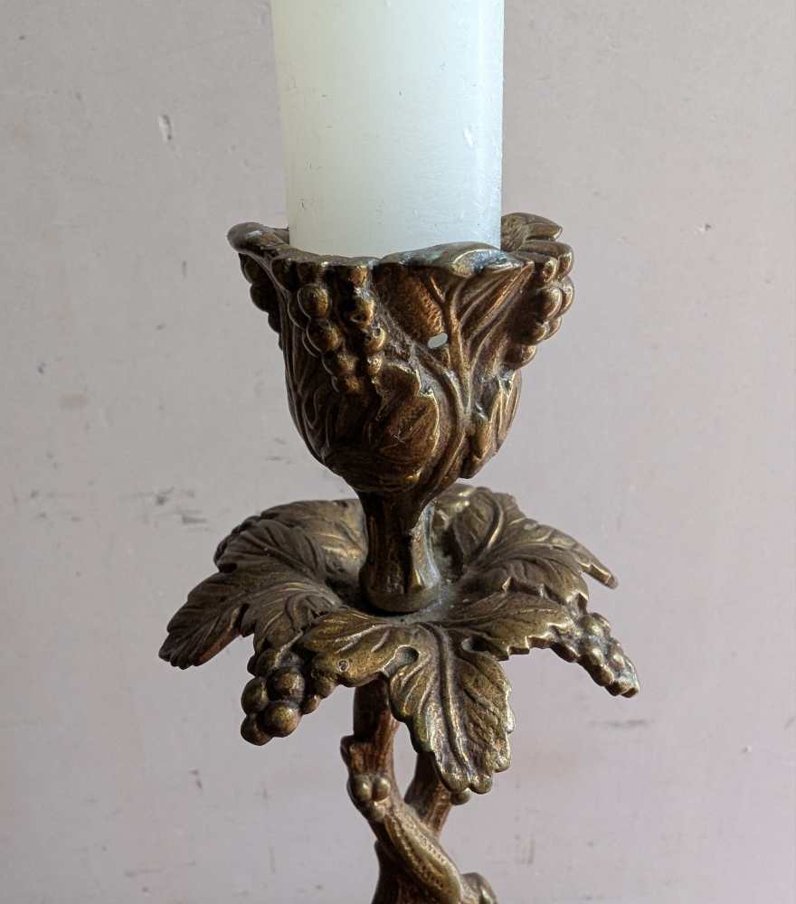 Antique pair of elaborate vine and leaf brass candlesticks - Image 3