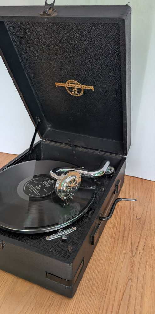 1930s wind up Columbia Grafonola Gramophone model 204D