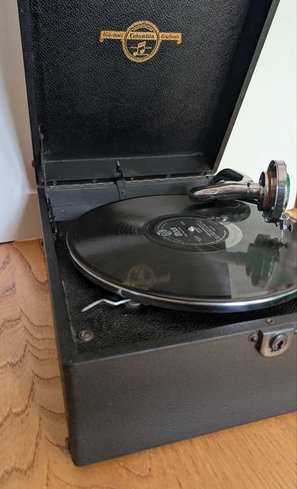 1930s wind up Columbia Grafonola Gramophone model 204D - Image 13
