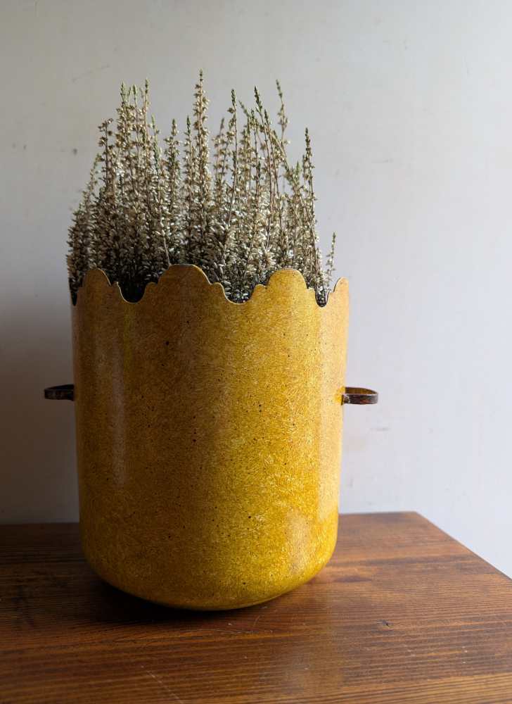 Turreted metal yellow plant pot - Image 4