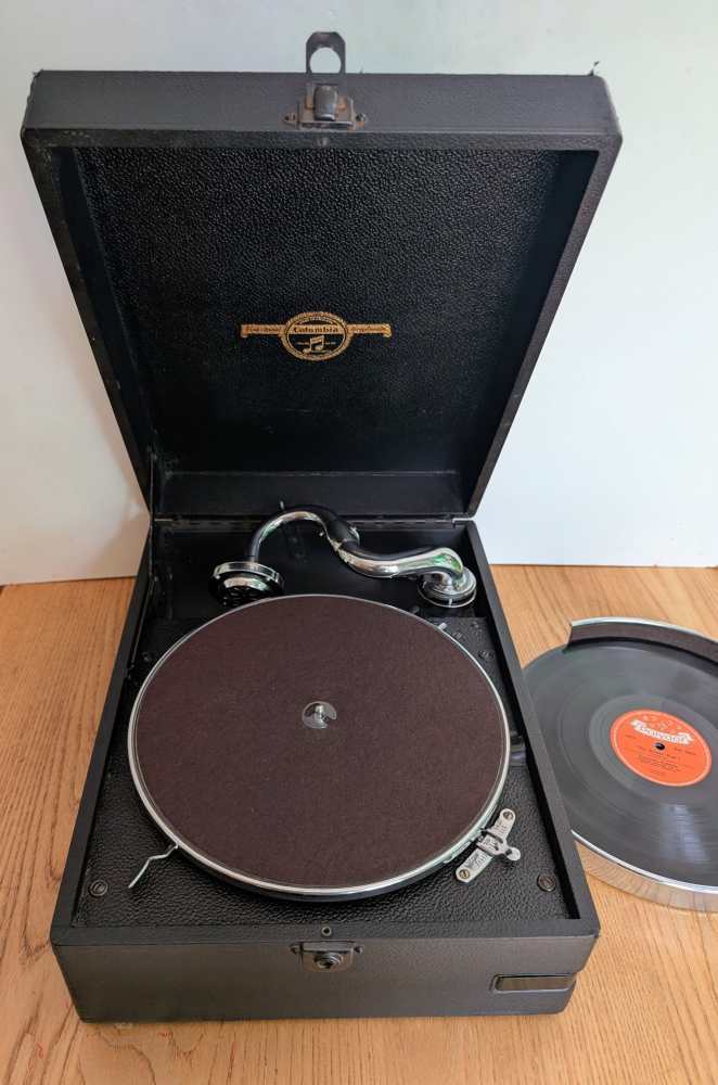 1930s wind up Columbia Grafonola Gramophone model 204D - Image 6