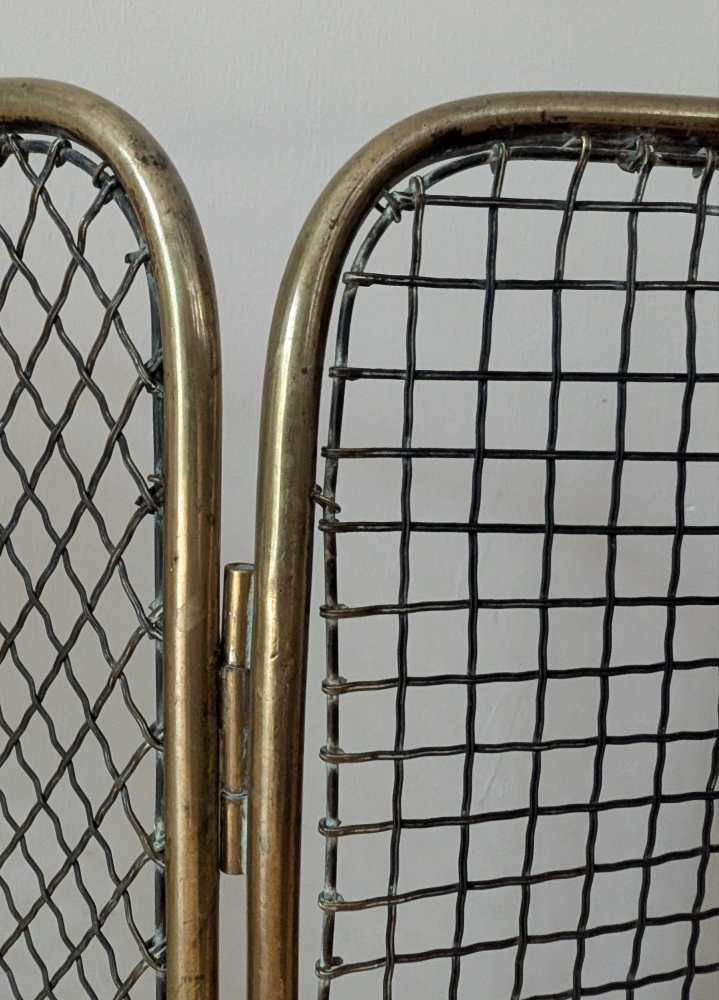 Brass c.1920s fireguard on raised feet - Image 11