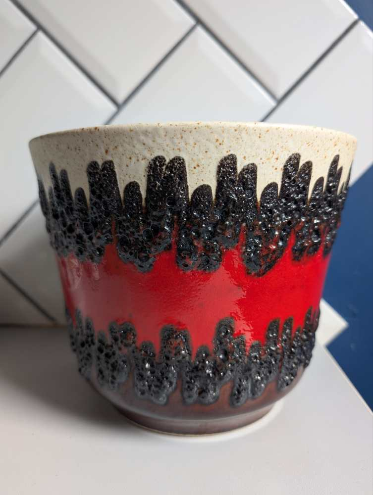 Large Bay Keramik fat lava red and cream plant pot