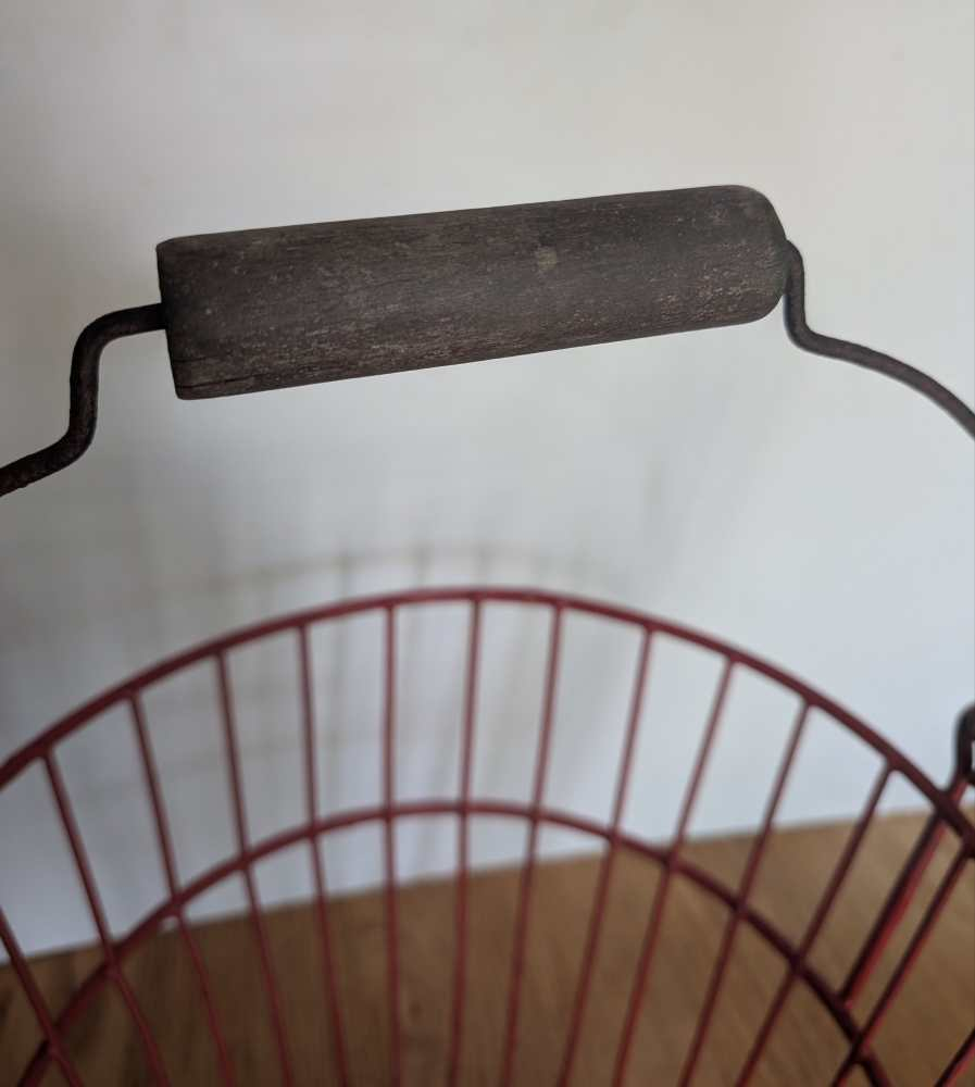 Vintage red potato pickers bucket - Image 10