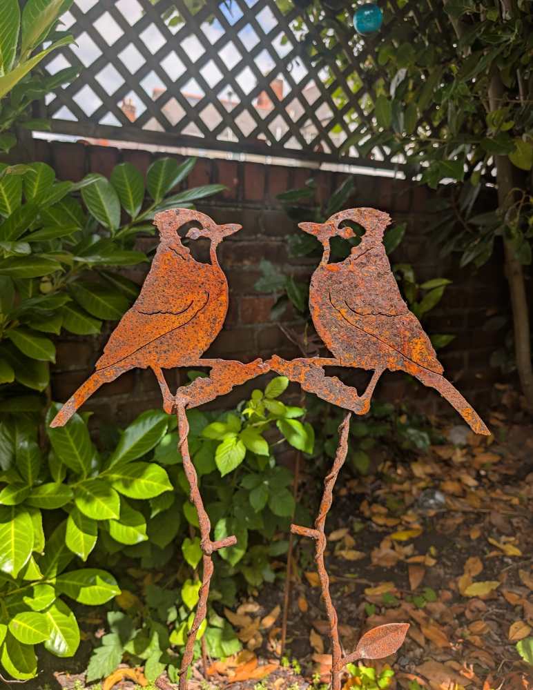 Pair of iron garden birds - Image 9