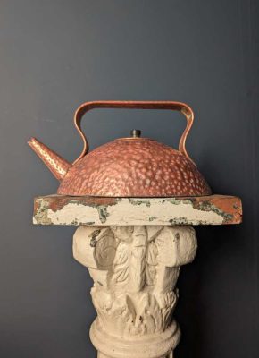 Arts and Crafts hammered copper kettle in unusual squat form