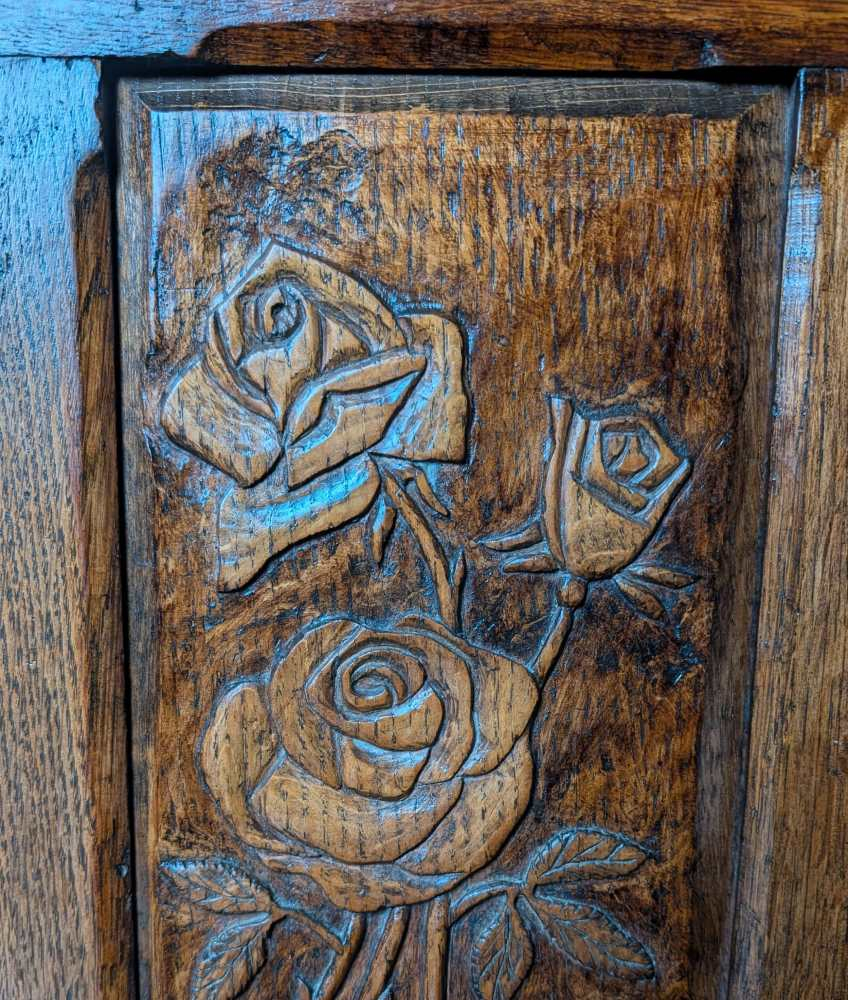 Midcentury American Oak carved coffer chest - Image 4