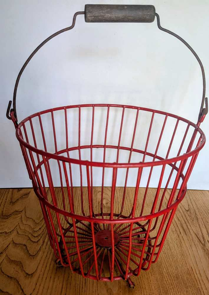 Vintage red potato pickers bucket - Image 5