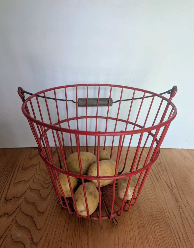 Vintage red potato pickers bucket - Image 11