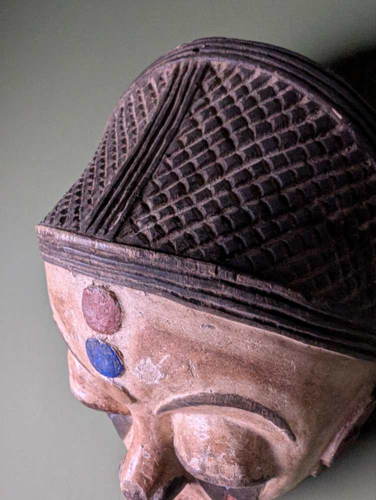 Early 1900s Yoruba tribe mask from Nigeria - Image 4
