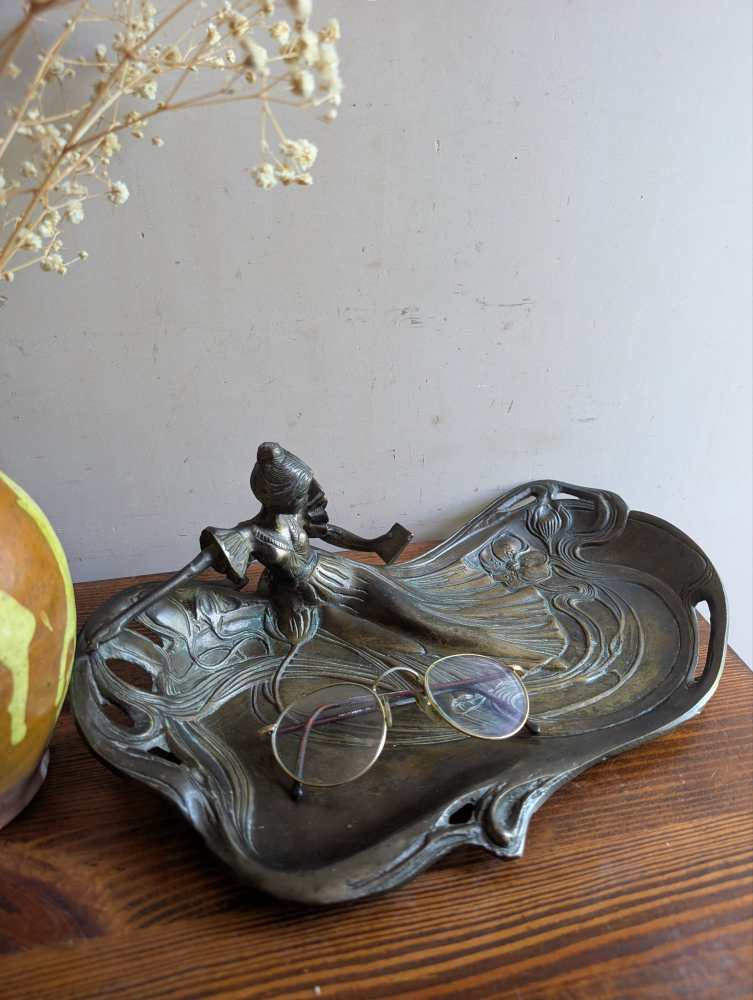 Art Nouveau cast brass dish by WMF - Image 6