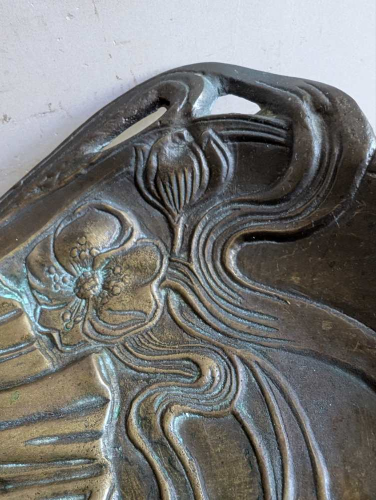 Art Nouveau cast brass dish by WMF - Image 3