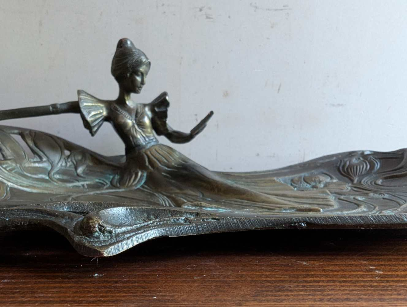 Art Nouveau cast brass dish by WMF - Image 8