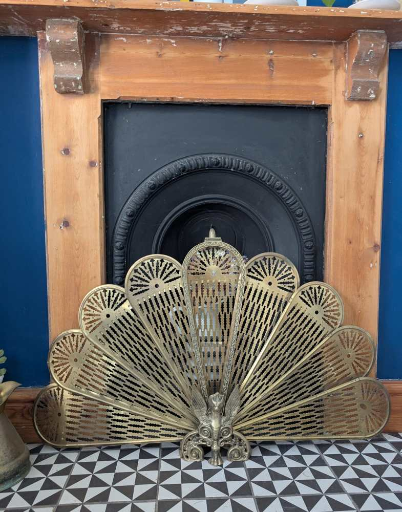 Brass vintage peacock fireguard - Image 13