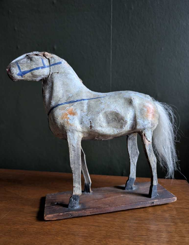 Antique play-worn toy horse - Image 3