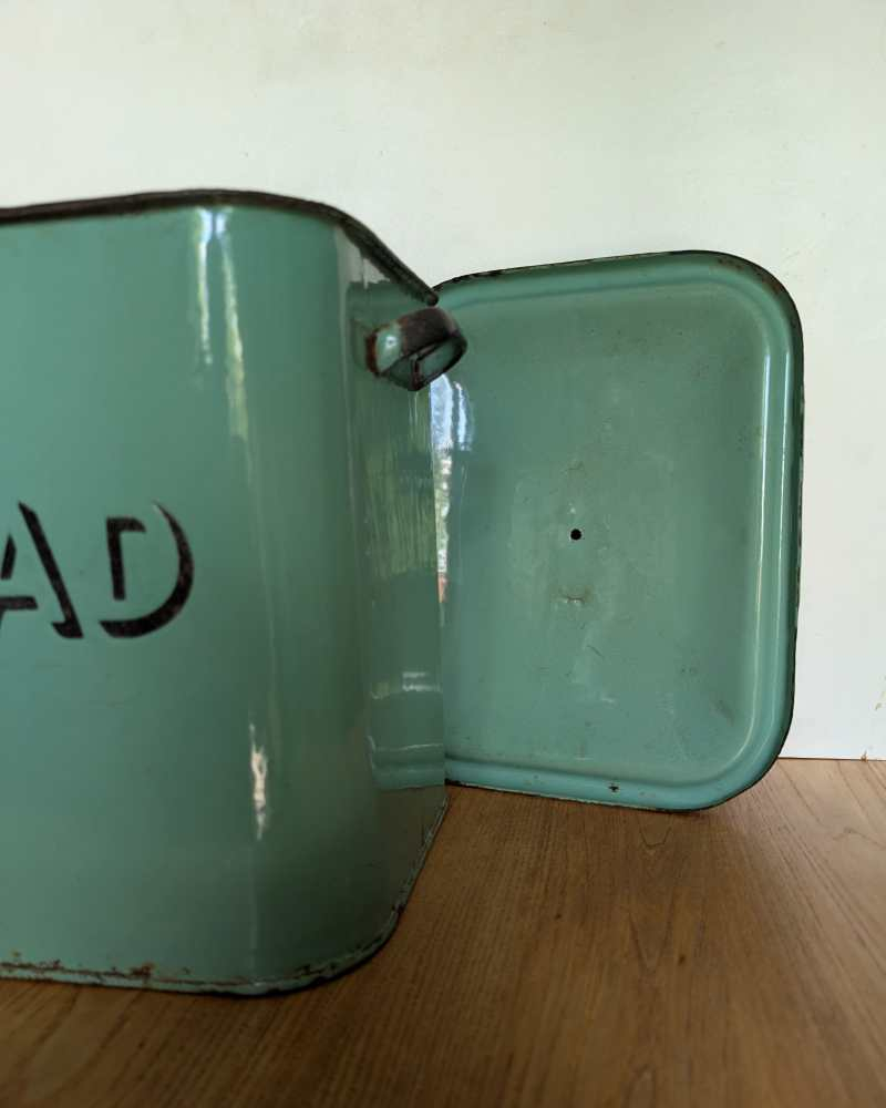 Large midcentury green enamel bread bin - Image 6