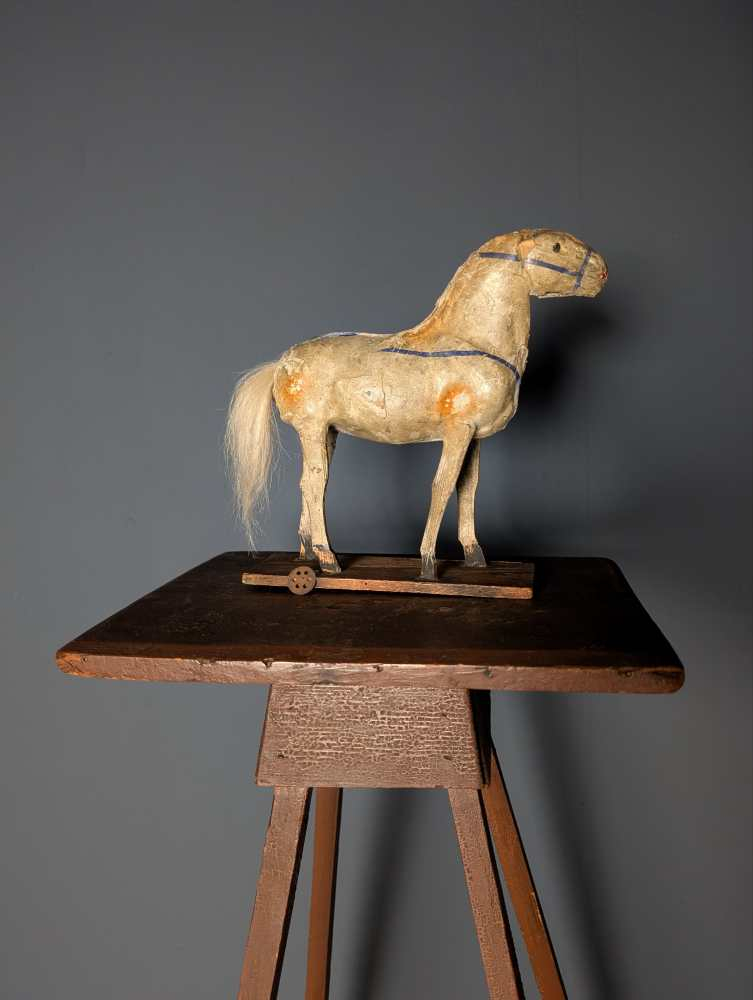 Antique play-worn toy horse - Image 9