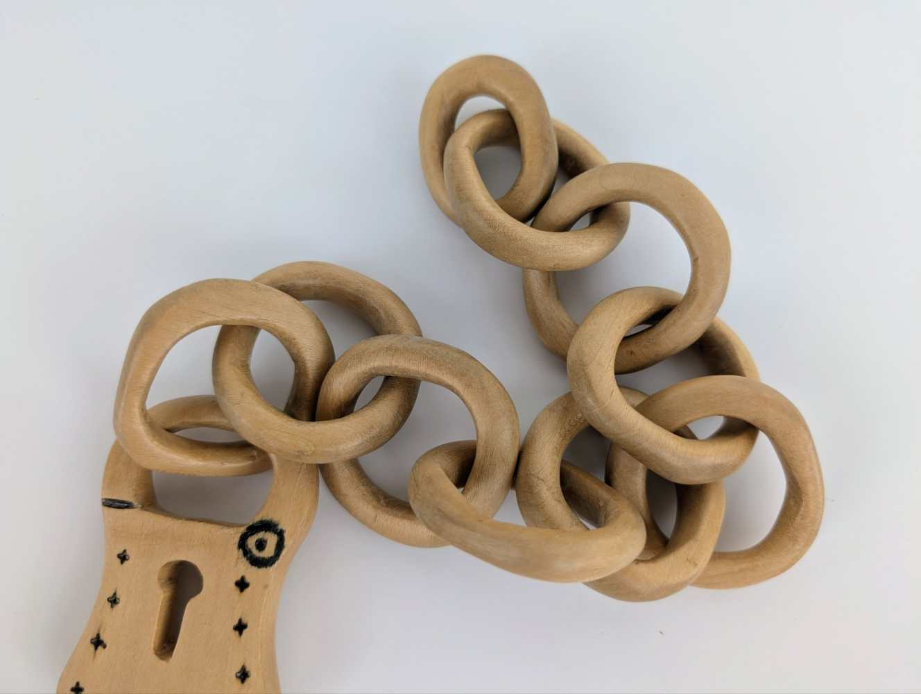Hand carved Welsh Lovespoon with long chain - Image 4