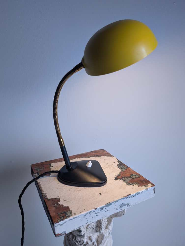 Midcentury yellow and black gooseneck lamp - Image 16