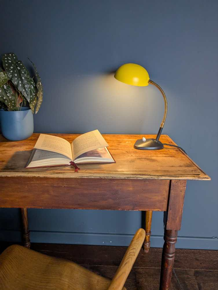 Midcentury yellow and black gooseneck lamp - Image 19