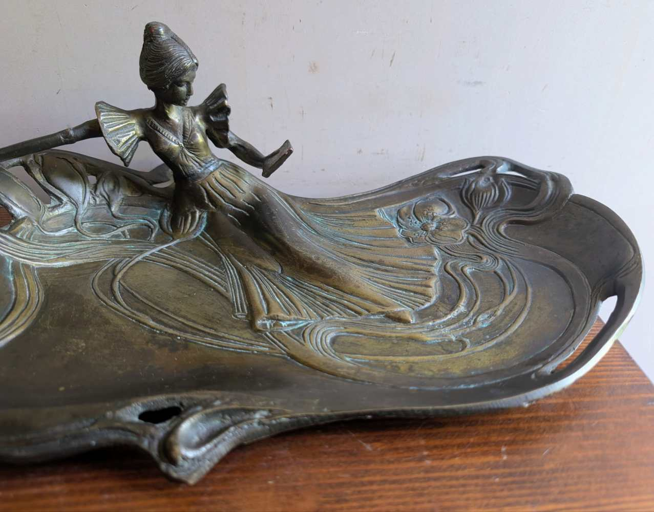 Art Nouveau cast brass dish by WMF - Image 4