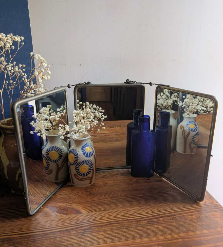 Victorian traveling barber's mirror - Image 20