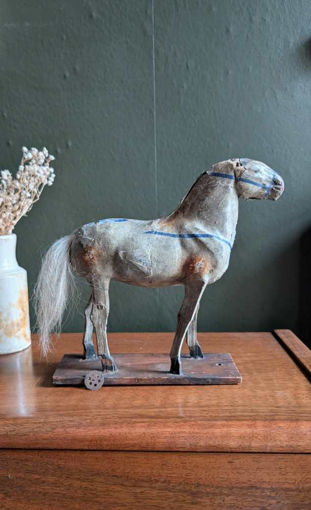 Antique play-worn toy horse - Image 4