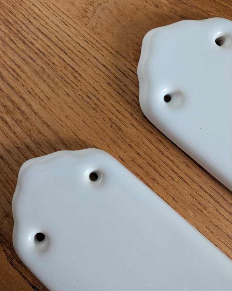c.1950s original pair of white glazed ceramic internal door push plates - Image 2