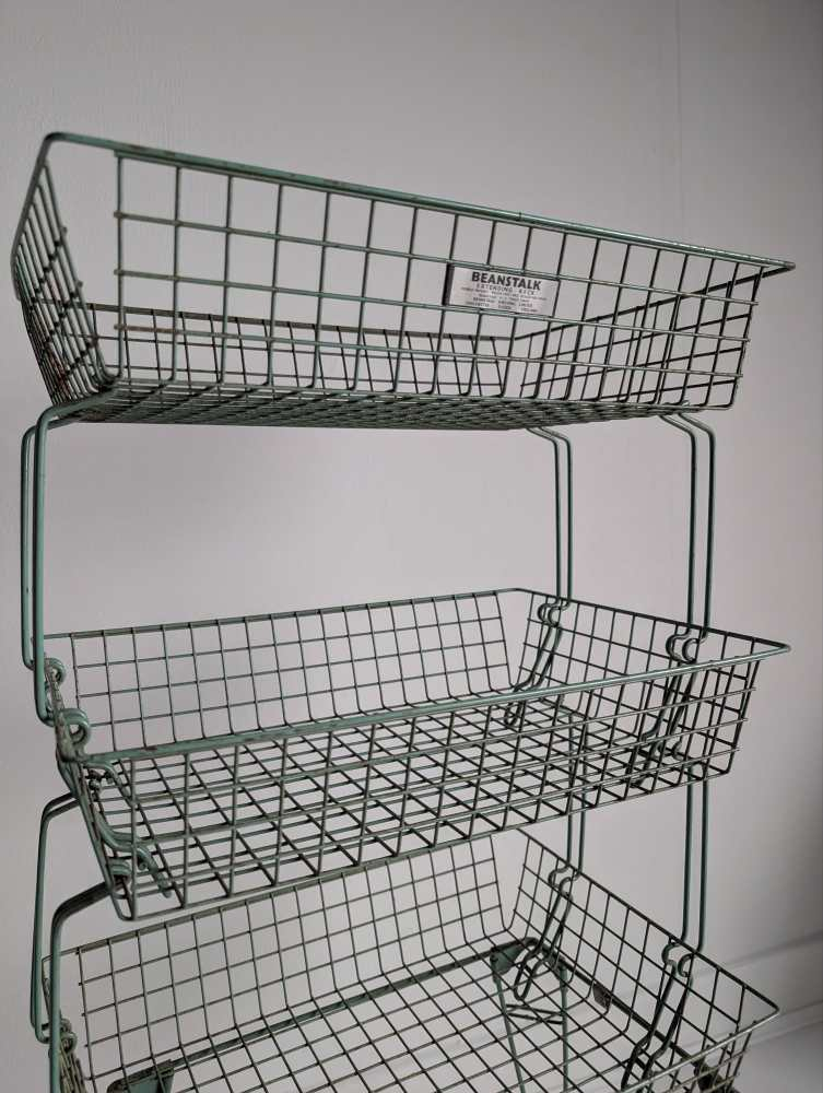 Three tier midcentury 'Beanstalk' vintage wire storage rack - Image 9