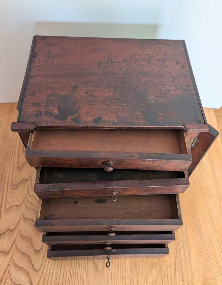 Mini Wellington chest of 5 collector's drawers - Image 4