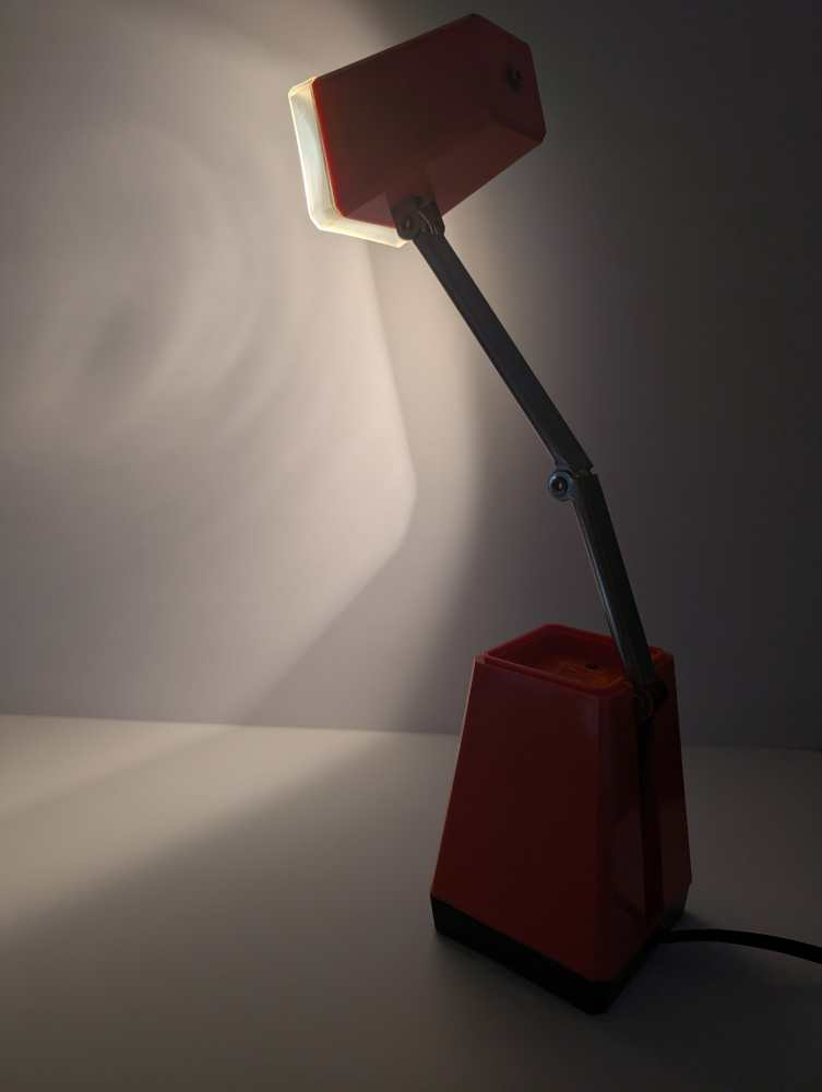 1970s folding pyramid angle lamp and night-light - Image 12
