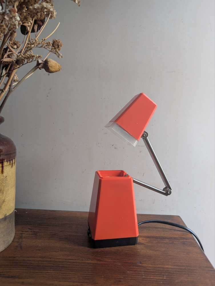 1970s folding pyramid angle lamp and night-light - Image 14