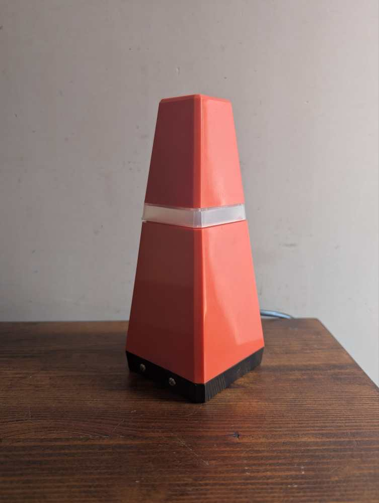 1970s folding pyramid angle lamp and night-light - Image 8