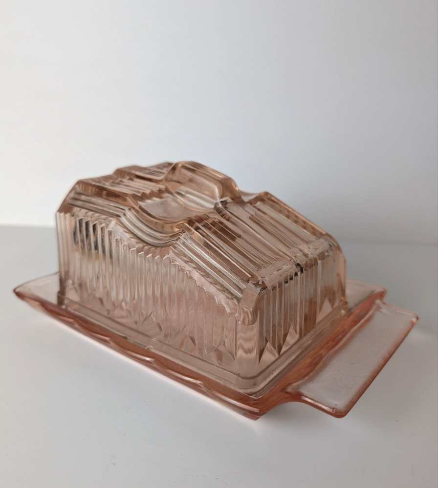 1950s pink glass butter dish - Image 2