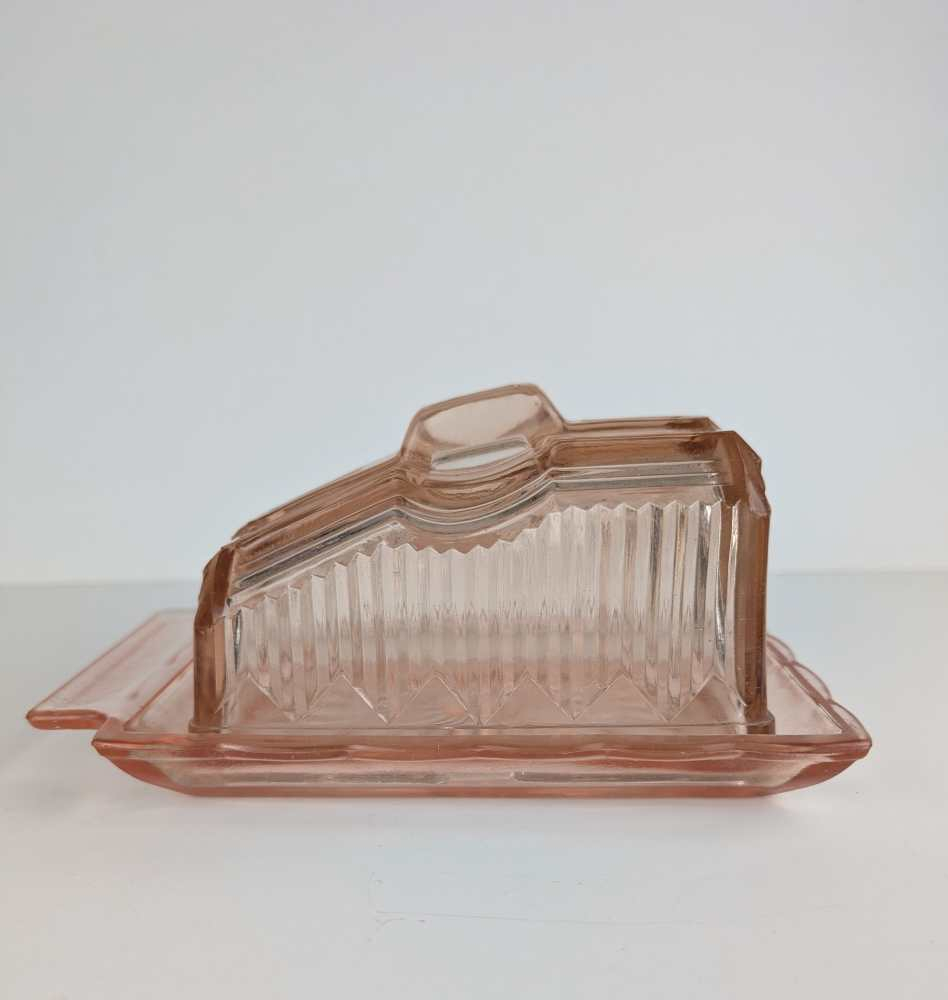 1950s pink glass butter dish - Image 3