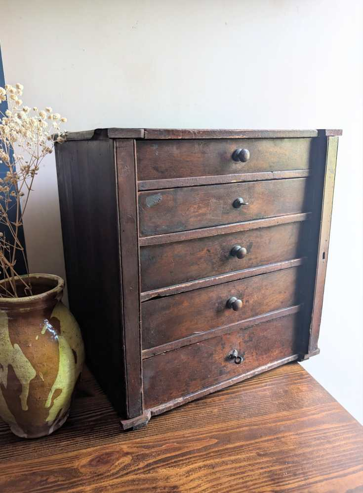 Mini Wellington chest of 5 collector's drawers - Image 5