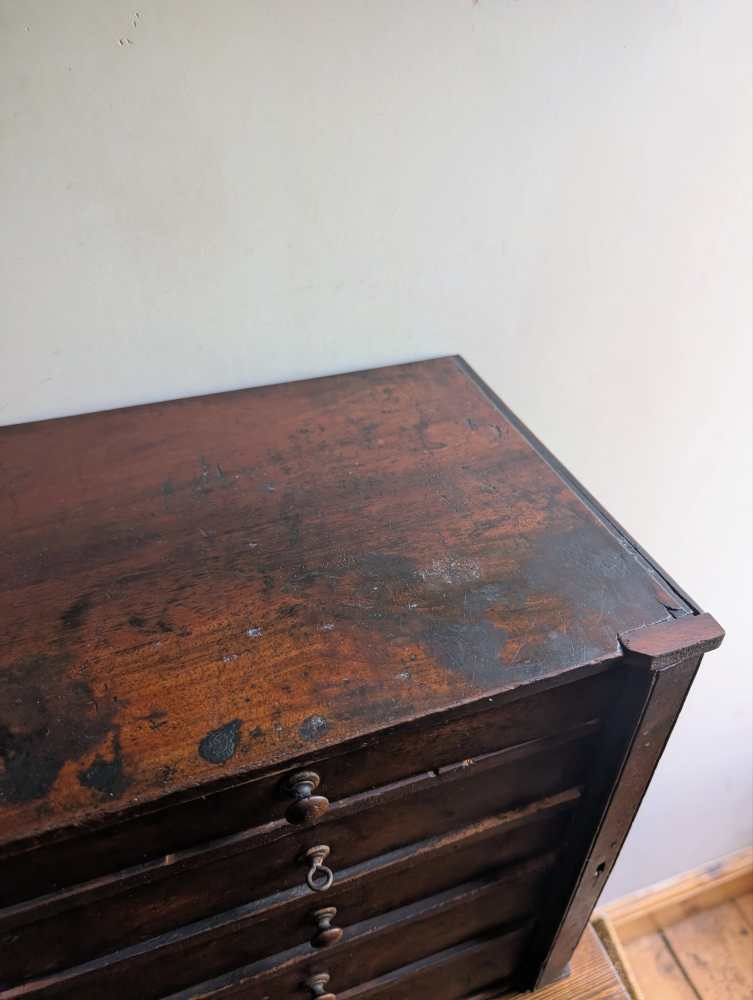 Mini Wellington chest of 5 collector's drawers - Image 16