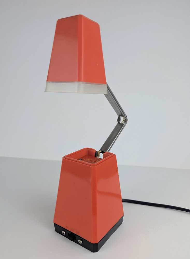 1970s folding pyramid angle lamp and night-light - Image 4