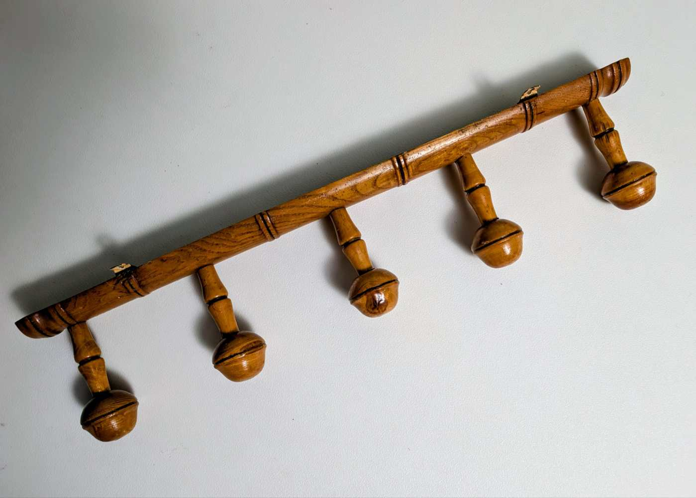 French bamboo style early 1900s pine wood coat rack - Image 4