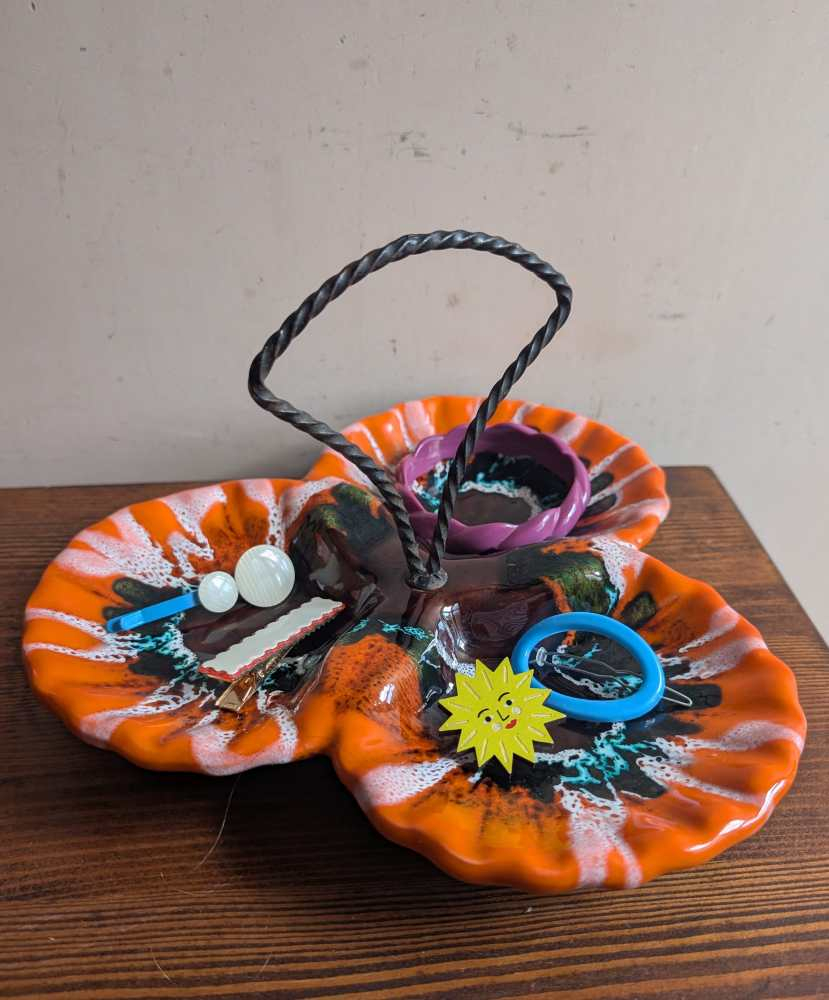 Midcentury French Vallauris hors d'ouevres dish - Image 10