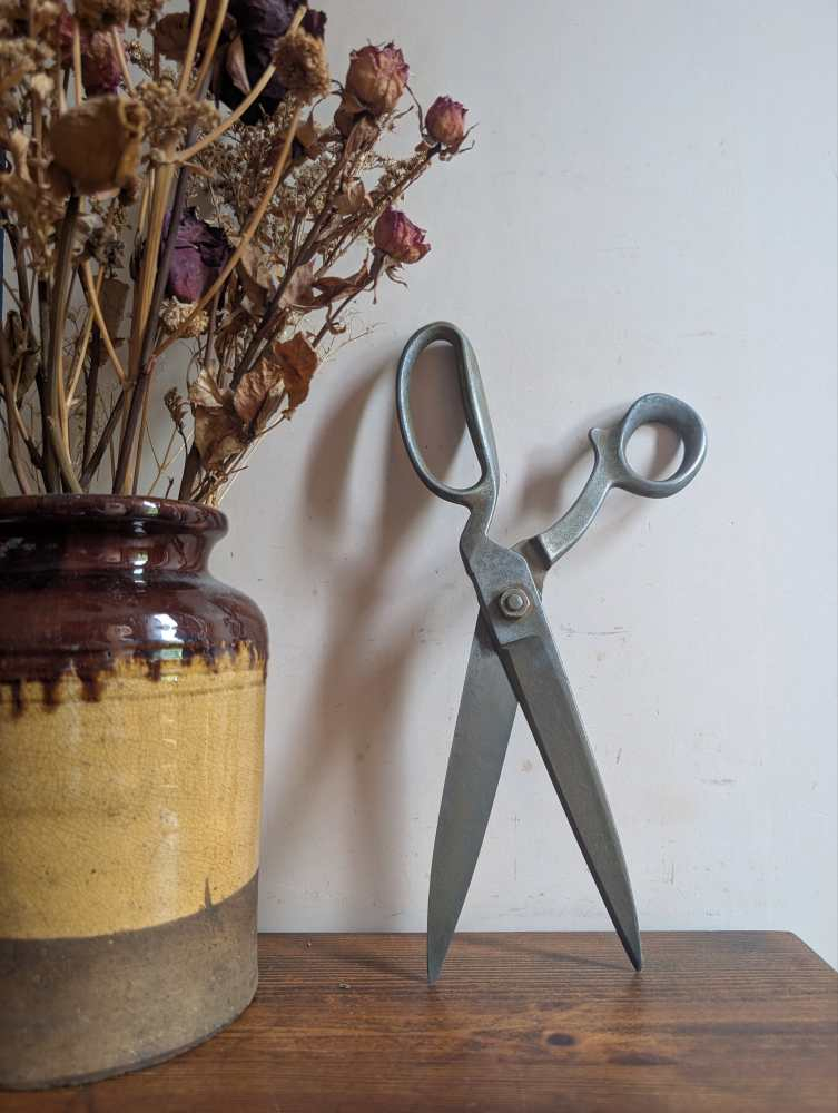 Huge tailor's shears, Sheffield-made scissors - Image 4