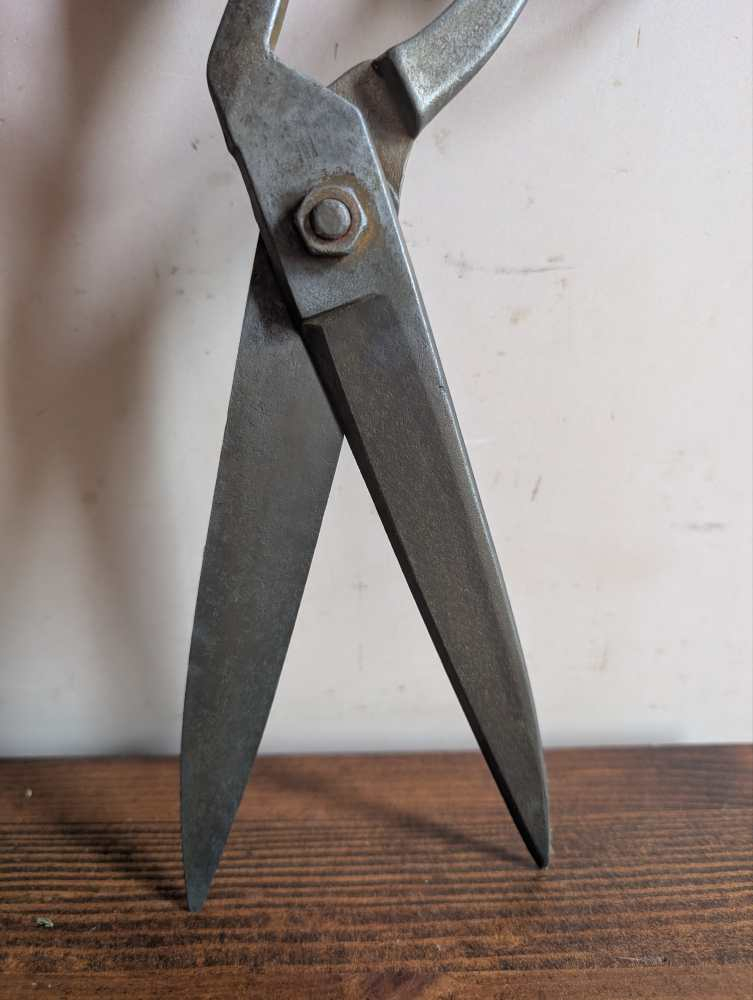 Huge tailor's shears, Sheffield-made scissors - Image 6