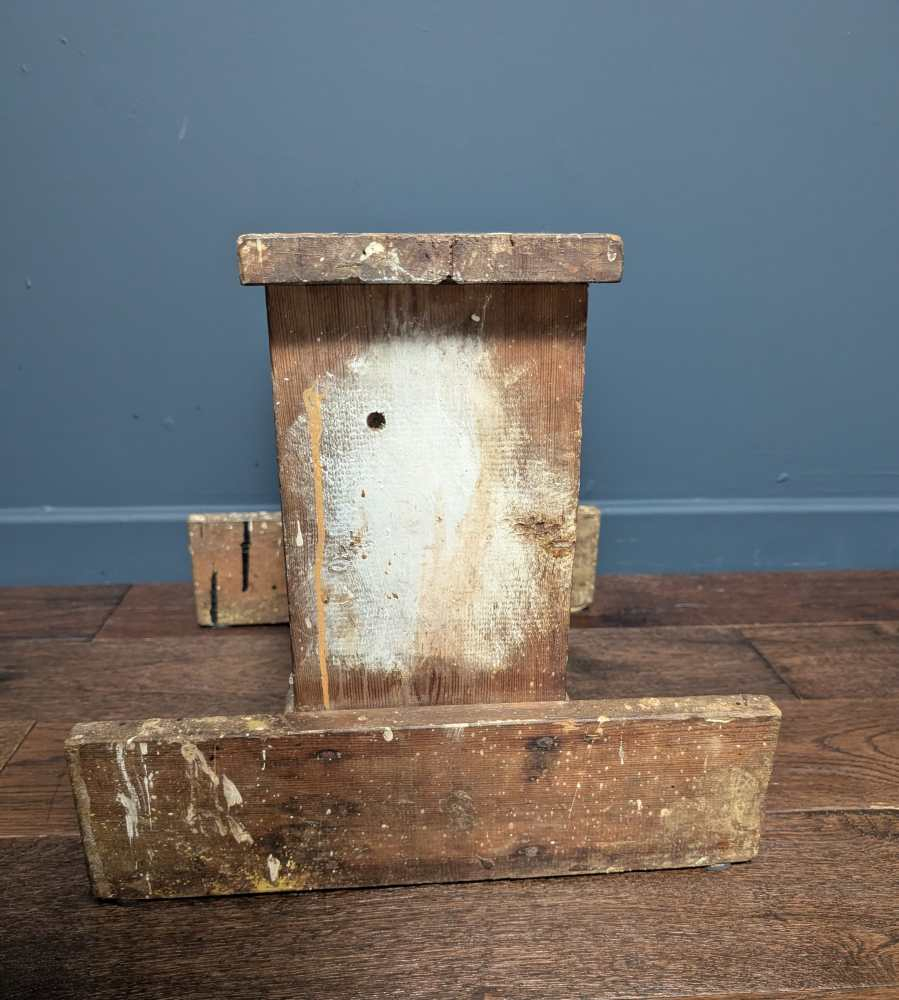 Vintage farrier's stool from Tapeley Park estate farm - Image 11