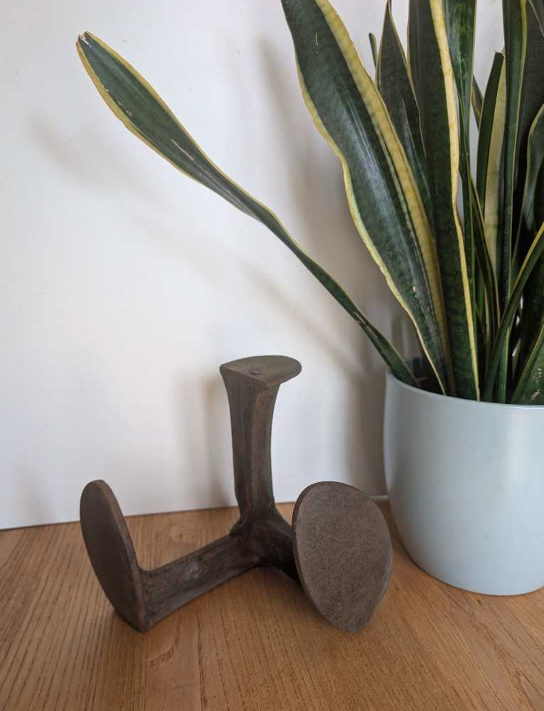 Antique cast iron cobbler's last - great door stop - Image 14