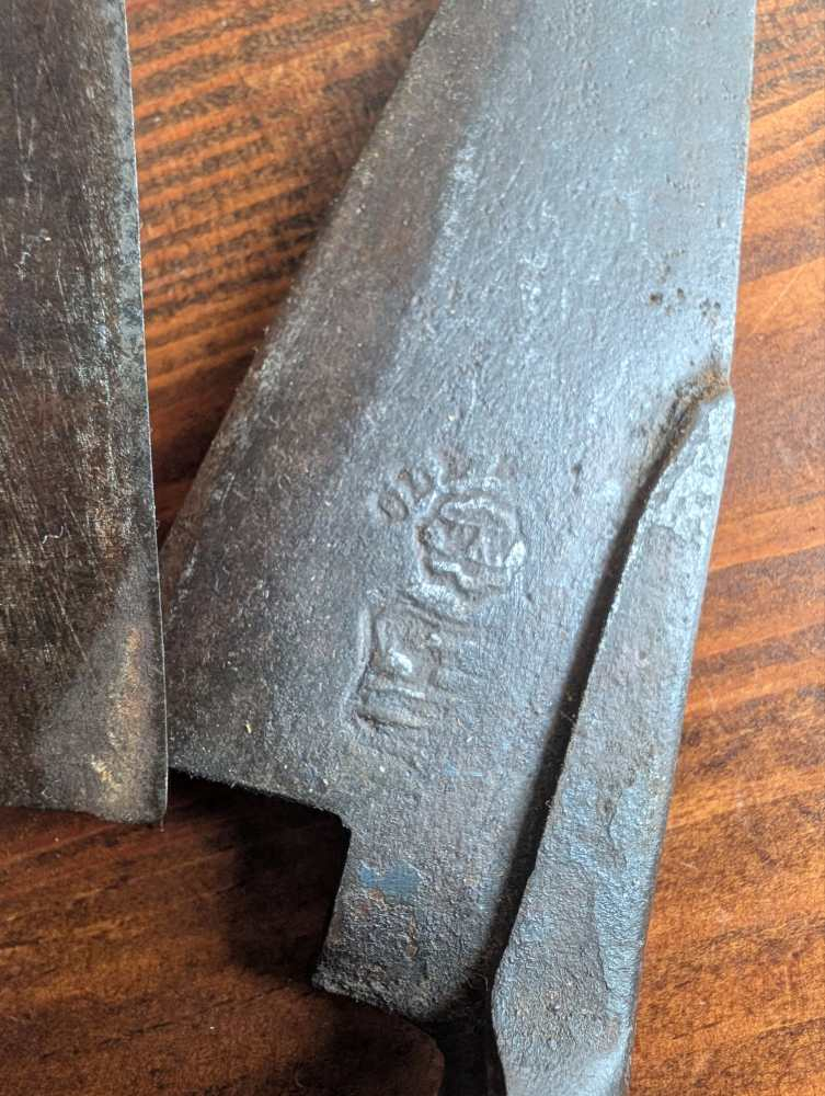 1930s Sheffield steel sheep shears with sheath - Image 2