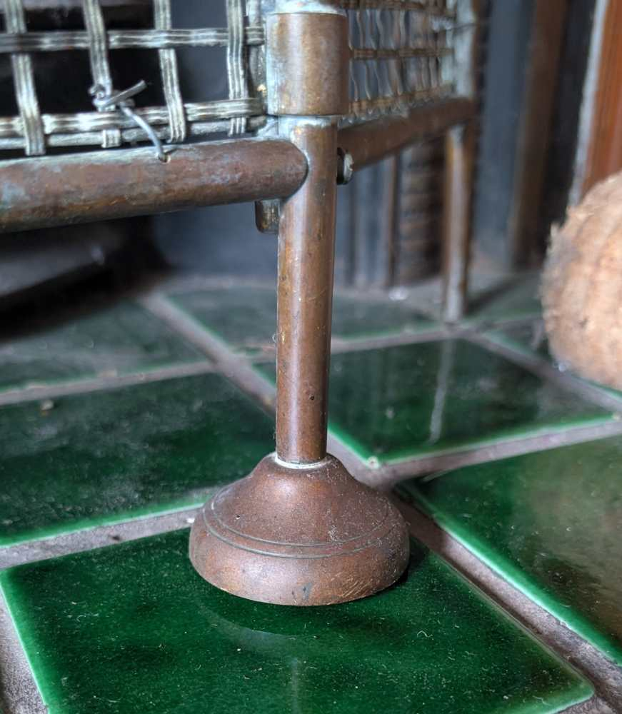 Brass Edwardian fireguard - Image 4