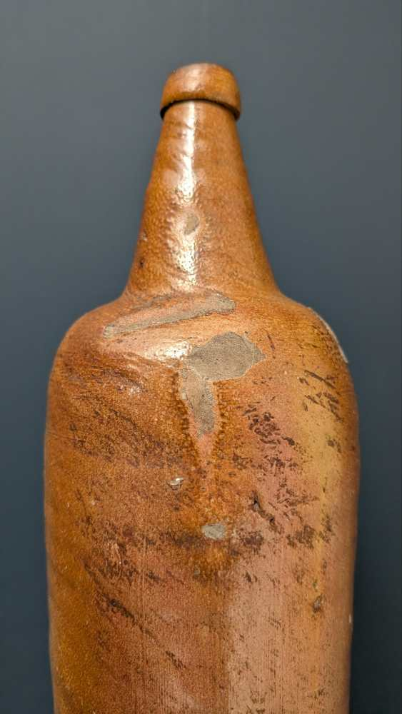 Large 19th century French stoneware bottle - Image 10