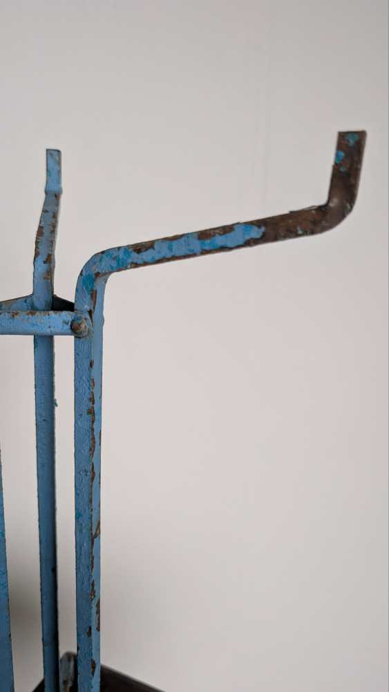 Pair of vintage blue painted steel scientific lab stands - for plants or jewellery - Image 10