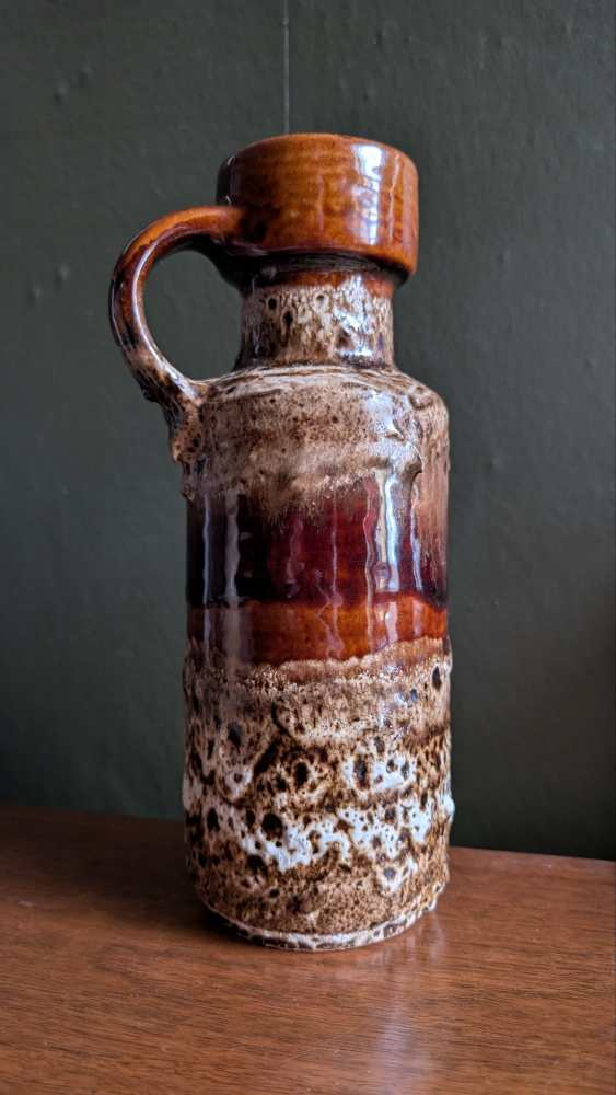 Smaller Midcentury West German jug vase - Image 9