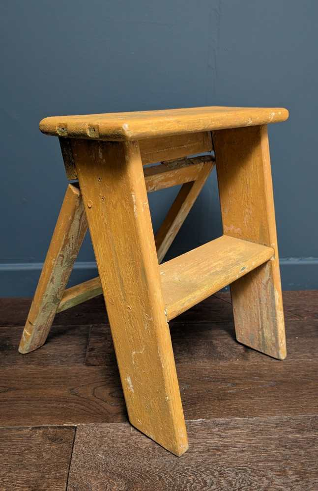 2 step painted wooden folding steps - Image 7